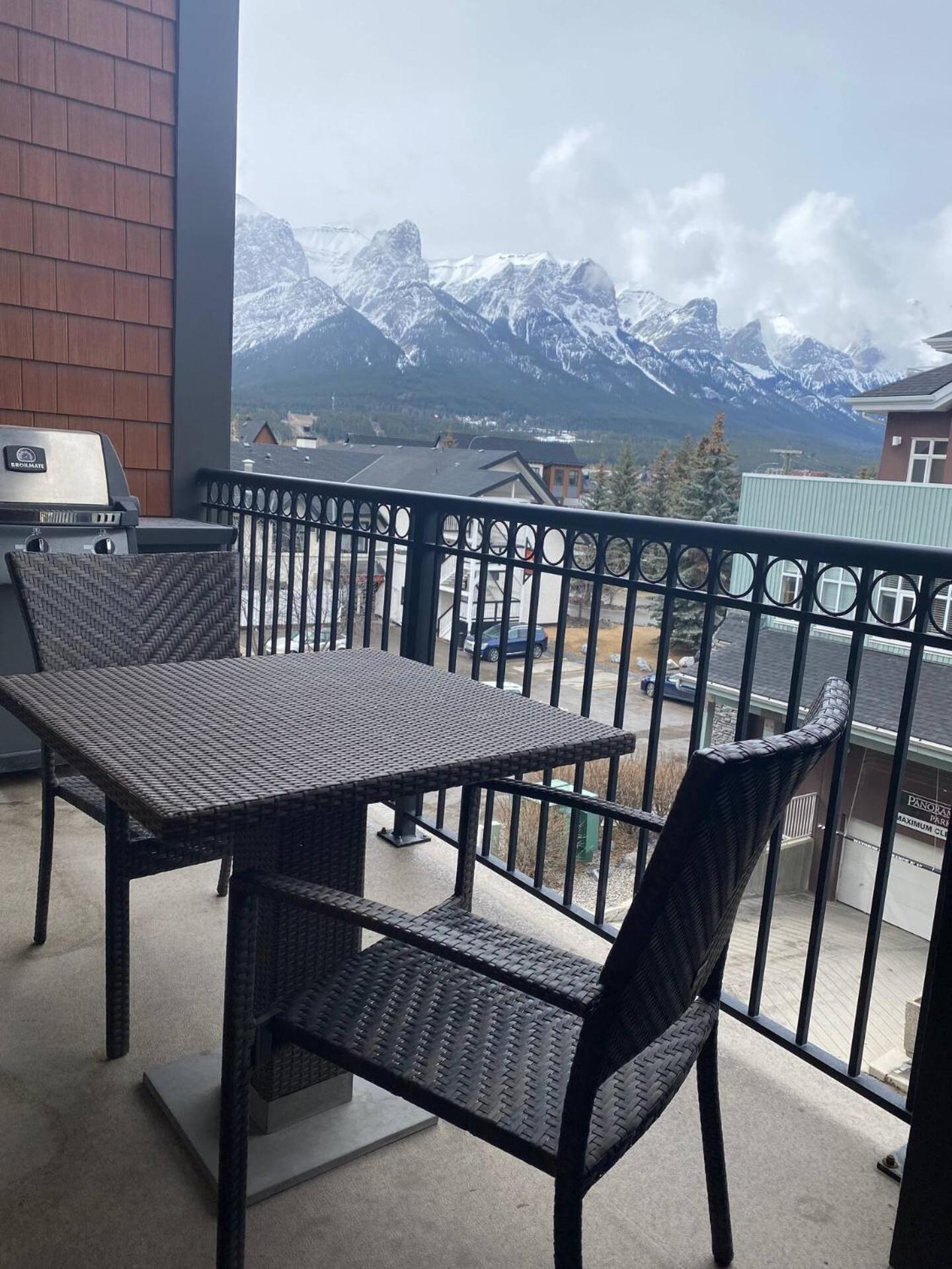 Sweet Condo Canmore Gr：） מראה חיצוני תמונה