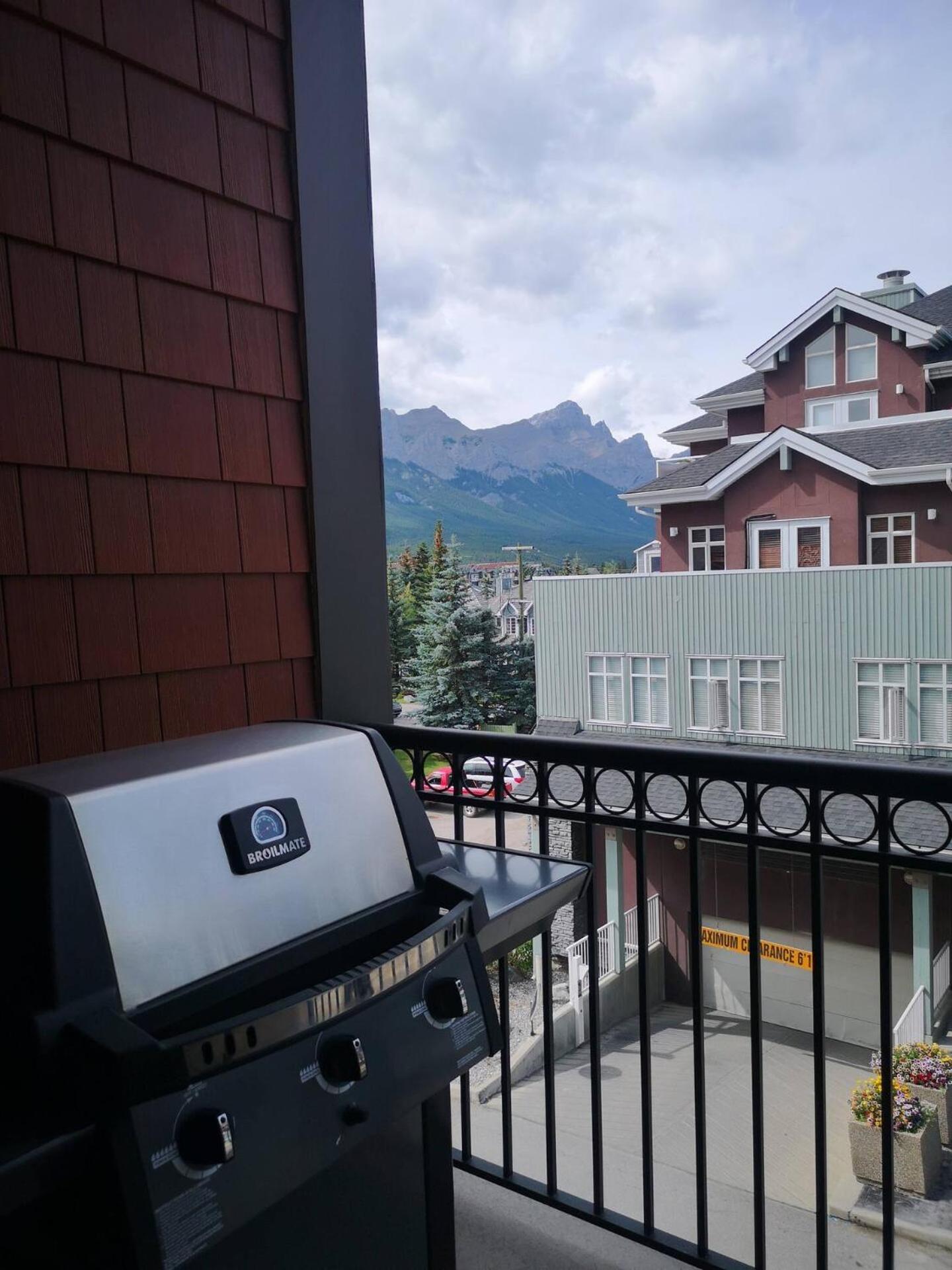 Sweet Condo Canmore Gr：） מראה חיצוני תמונה